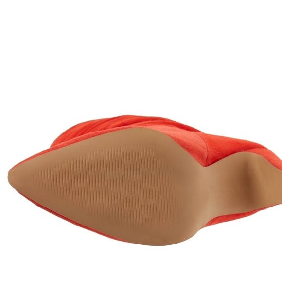 Smokin' Hot Steve Madden Red Suede Slouchy Boot - Picture 6 of 7